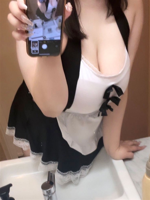 かのん  (色白童顔K乳素人JD)