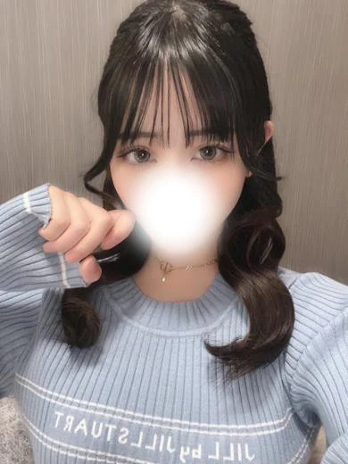 なの☆顔出し撮影OK  (必ず振り返る美少女)
