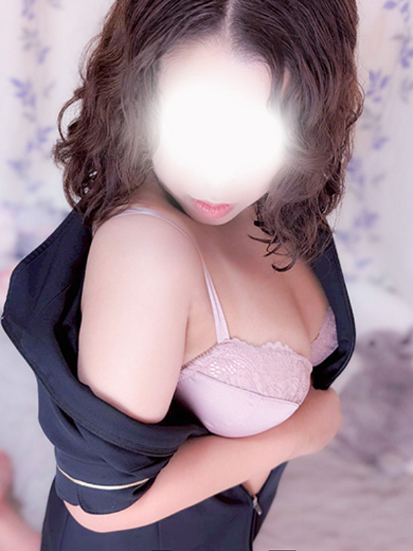 りな 40分6400円