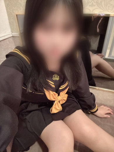 ねる　18歳業界未経験  (18歳業界未経験)