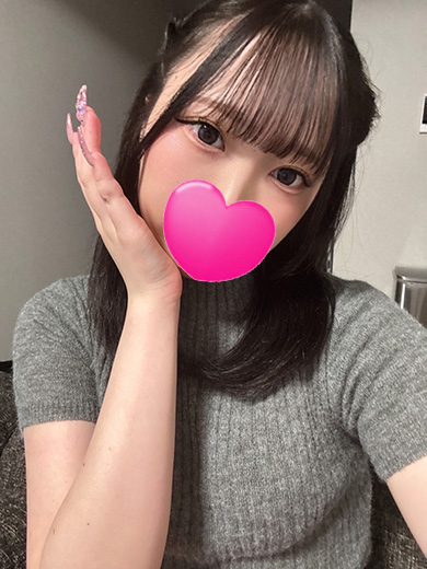 るる  (激カワ現役学生20歳)