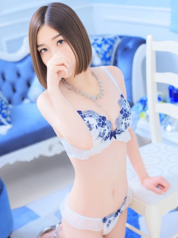 まいな  (モデルスタイル)