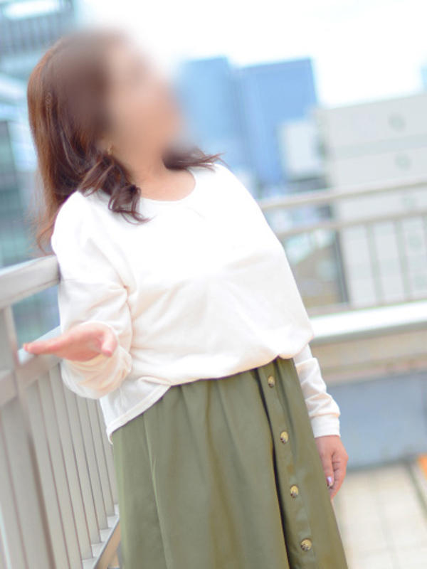 なみ  (即超敏感巨乳)