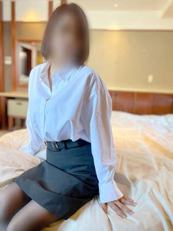葉月  (愛嬌抜群マダム！)