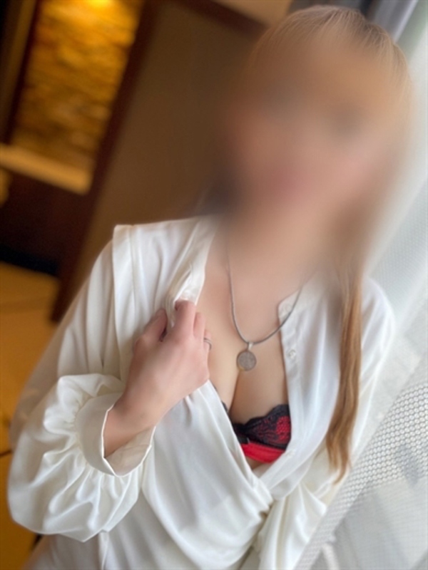 渡辺（セクシーな瞳にメロメロ）  (大人の色気抜群！！　)