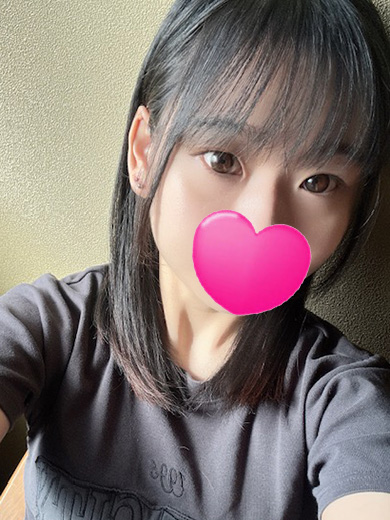 ここ  (清純派スリム20歳)
