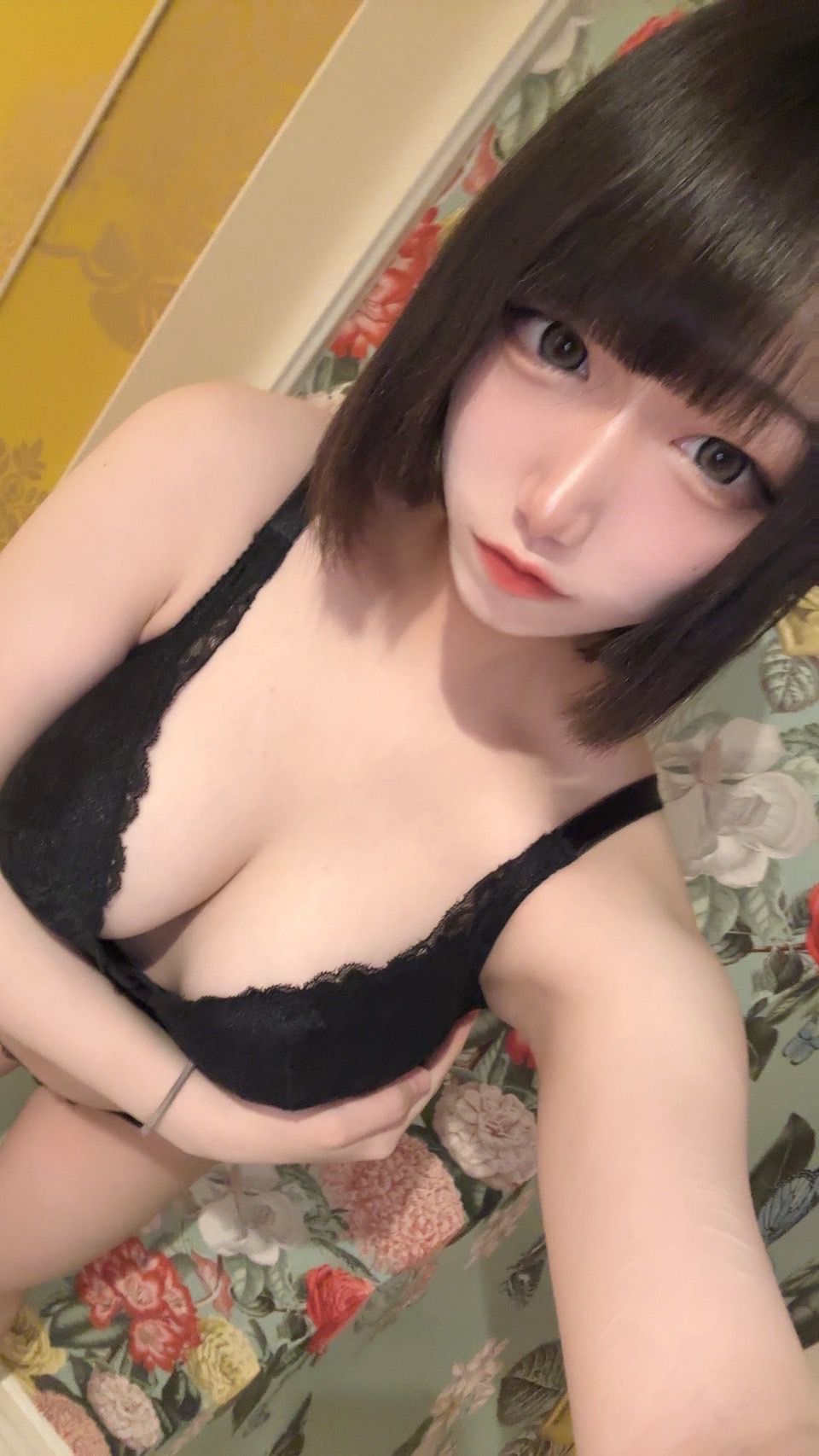 きらり  (Ｇカップ巨乳アイドル)