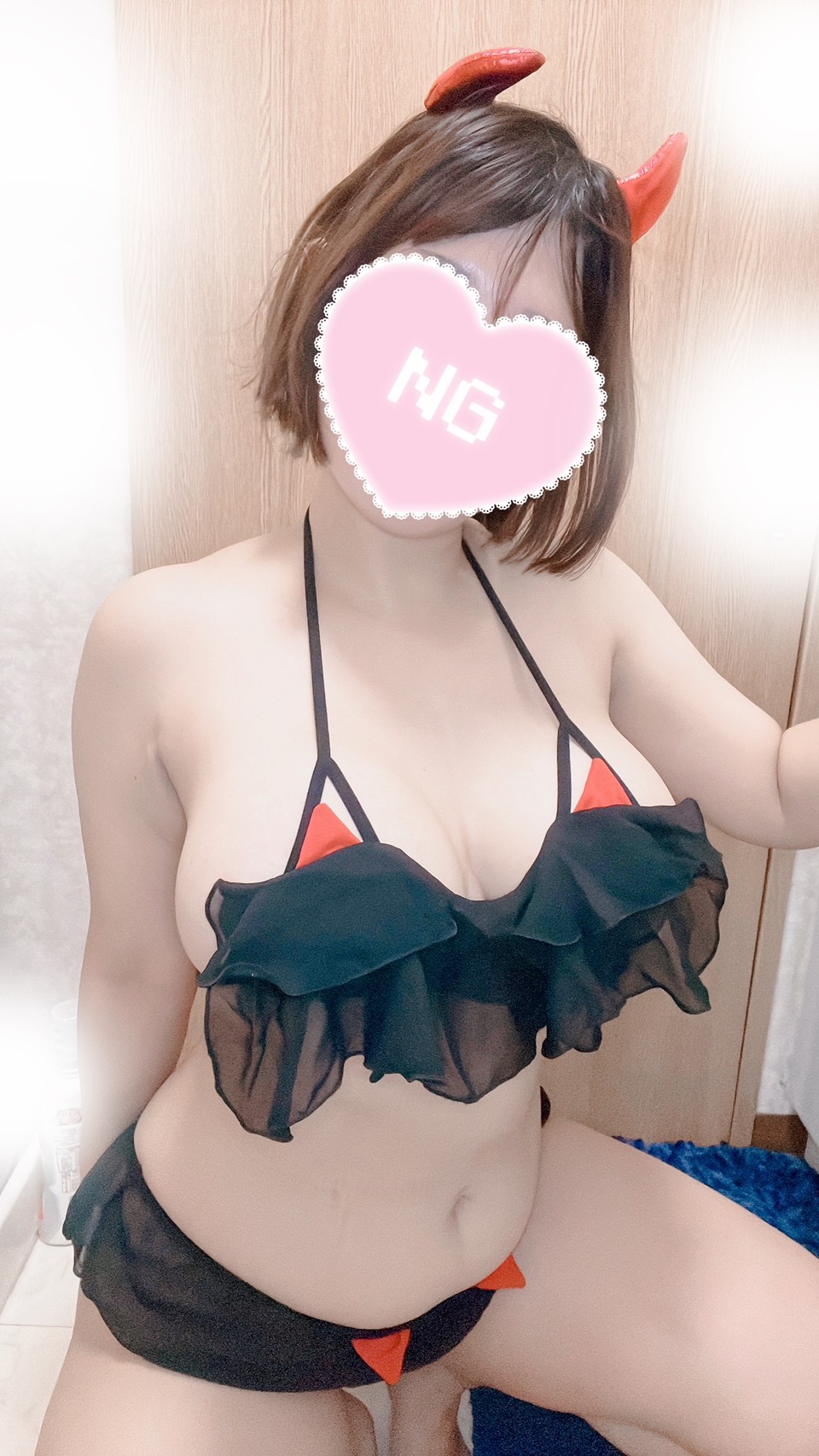 こう  (奇跡のKカップ美乳)