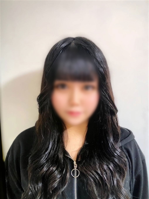 まい  (未経験⑱黒髪ロリ)