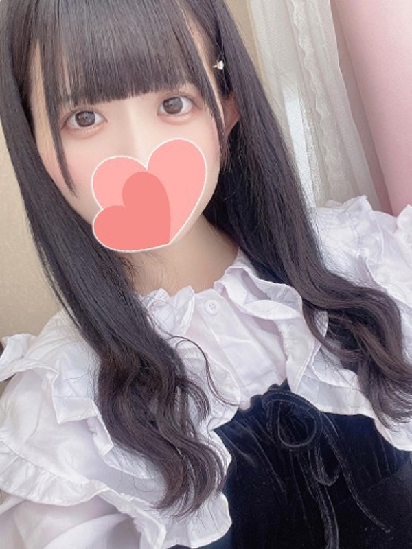 にの  (本物のロリフェイス♡)