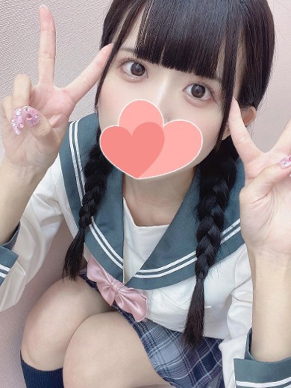 にの  (本物のロリフェイス♡)