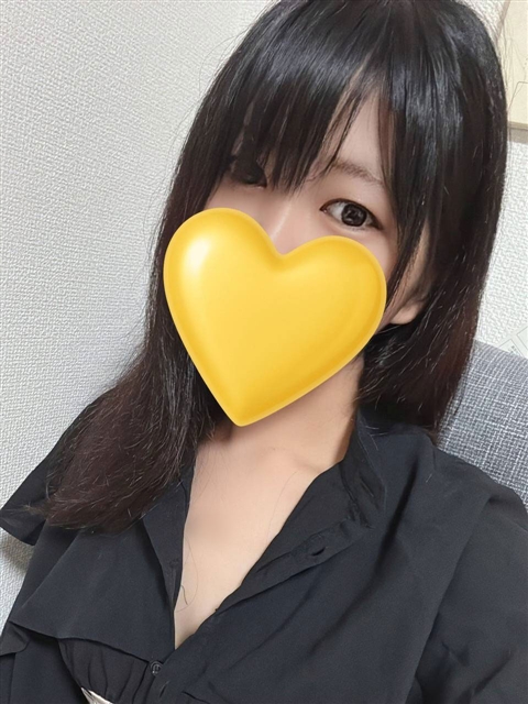 ここみ  (未経験モデル系OL)