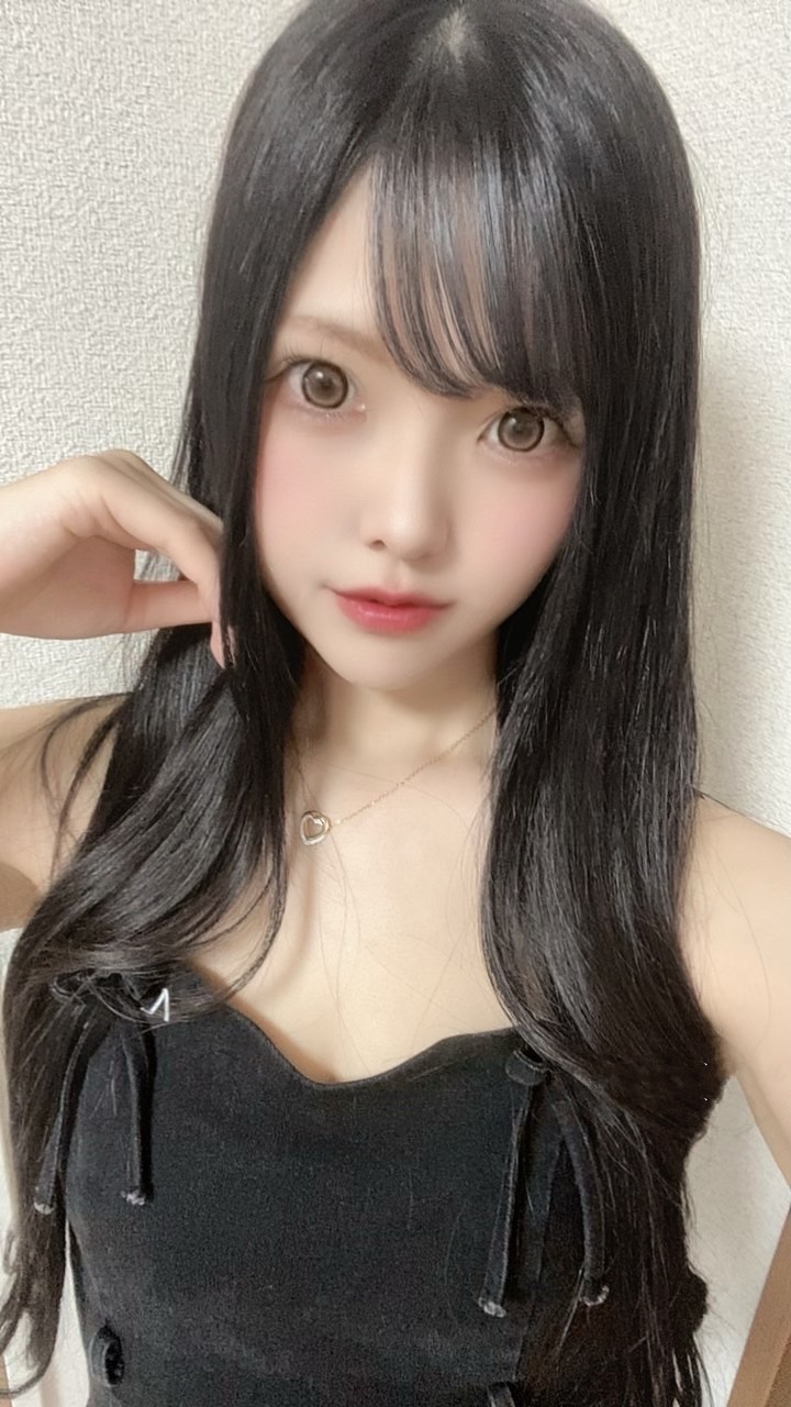 そう  (Fカップ細身美女)