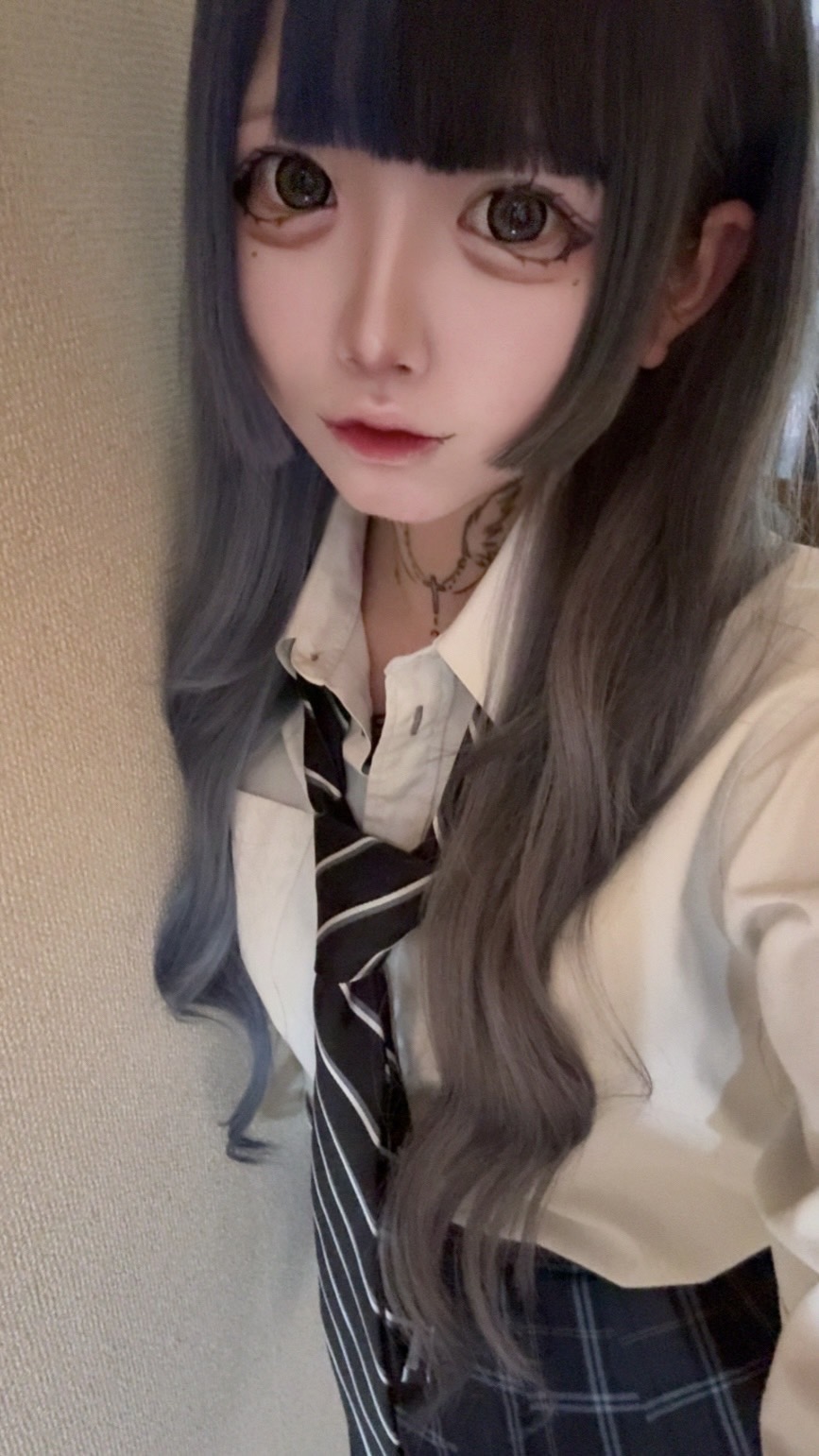 もにか  (ドM変態美少女)