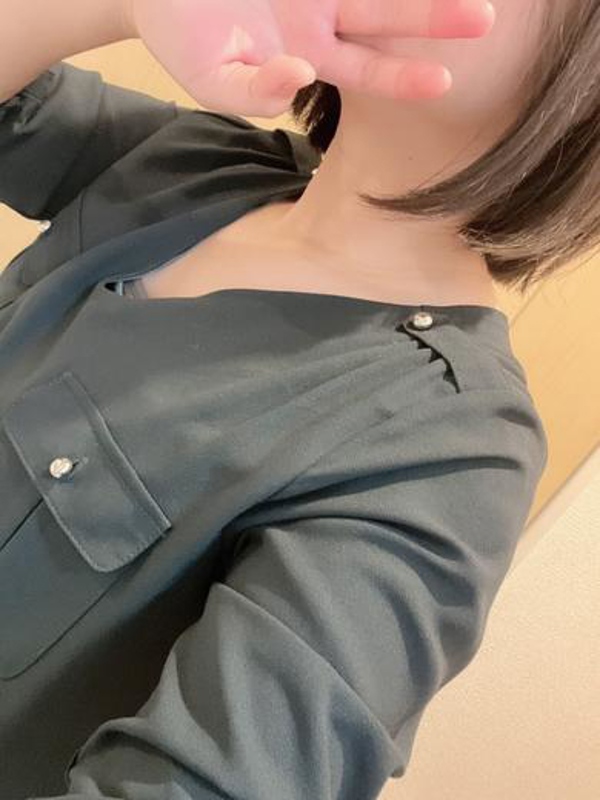 ゆいな  (マシュマロ美D乳)