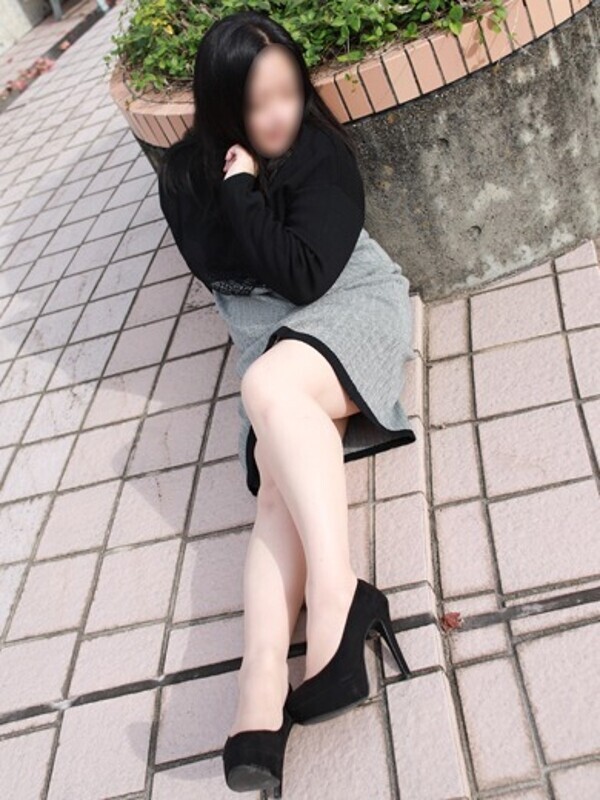 ちひろ  (即女社長)