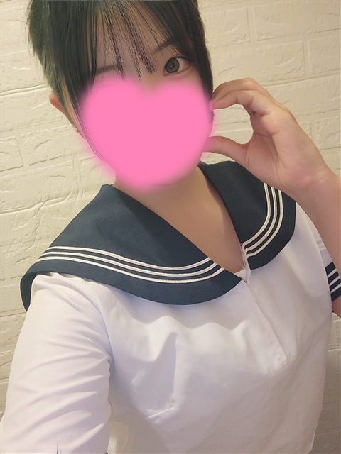 ゆか  (癒しオーラ全開)