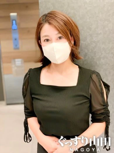 りつき  (沼る大人のスタイル美)