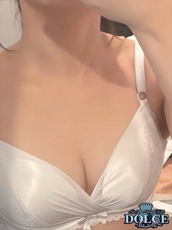 なるみ　18歳の敏感潮吹き娘