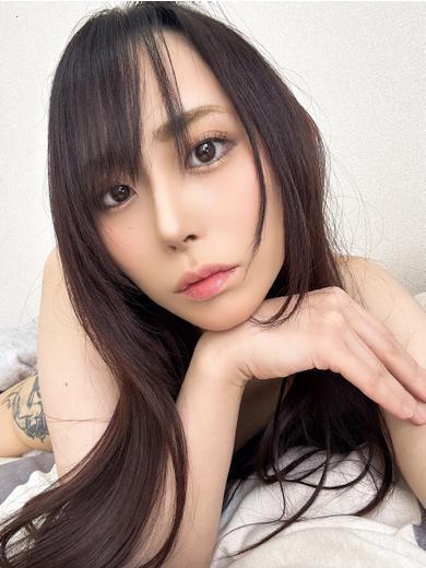 一条翡翠  (元単体AV嬢！)