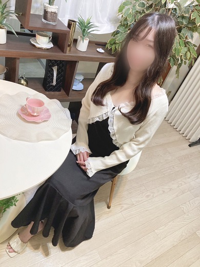 なのは  (デリヘル初挑戦F乳娘)