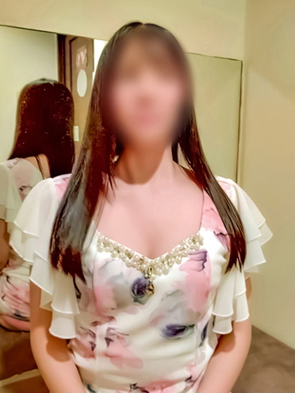 こはく  (視線を奪う曲線美)