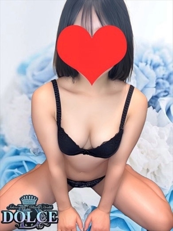 つきな　19歳の未経験美少女