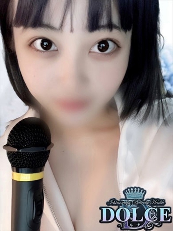 るん　18歳のドM素人美少女