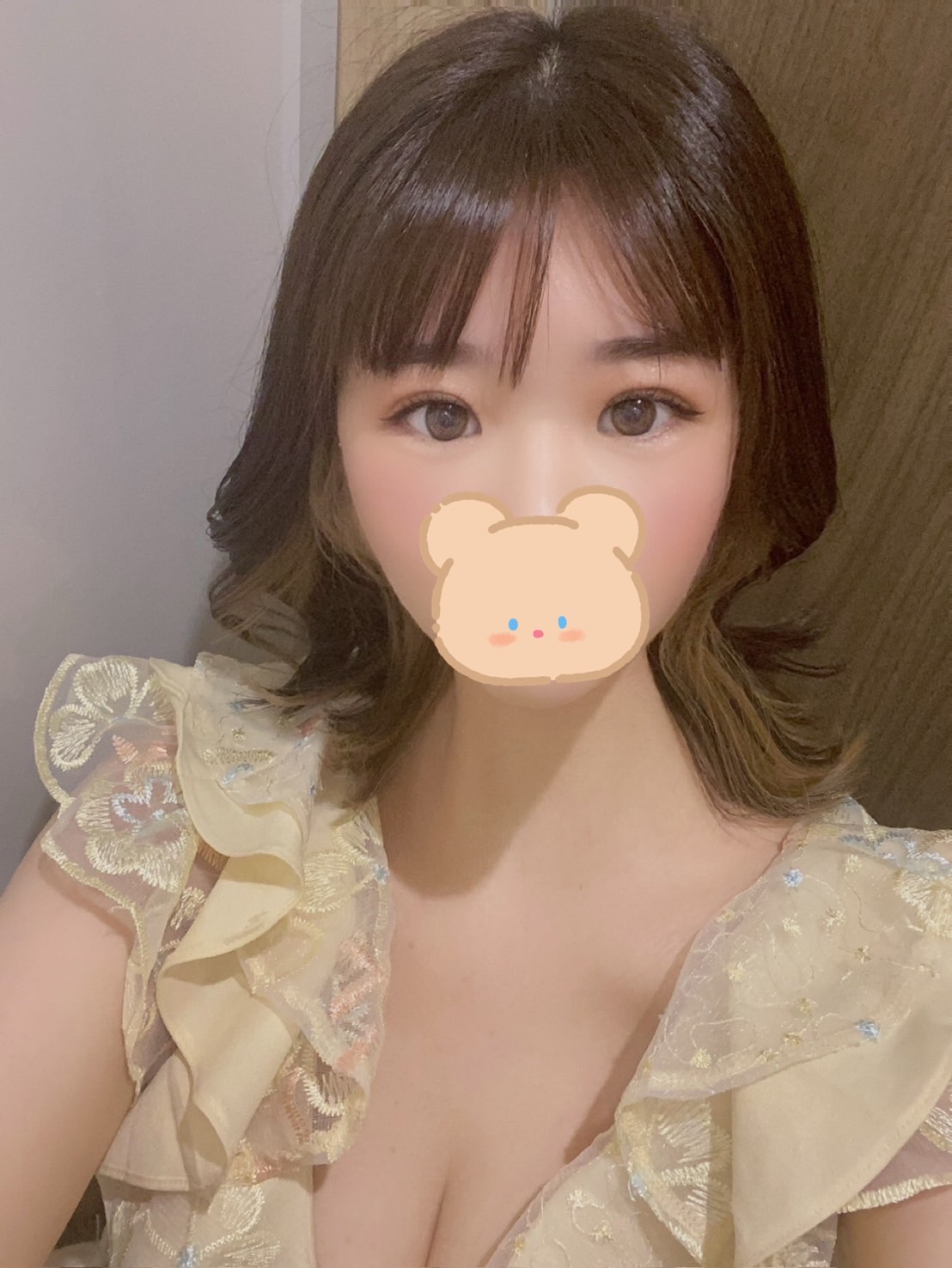 ゆゆ  (Ｆカップ清楚感抜群)