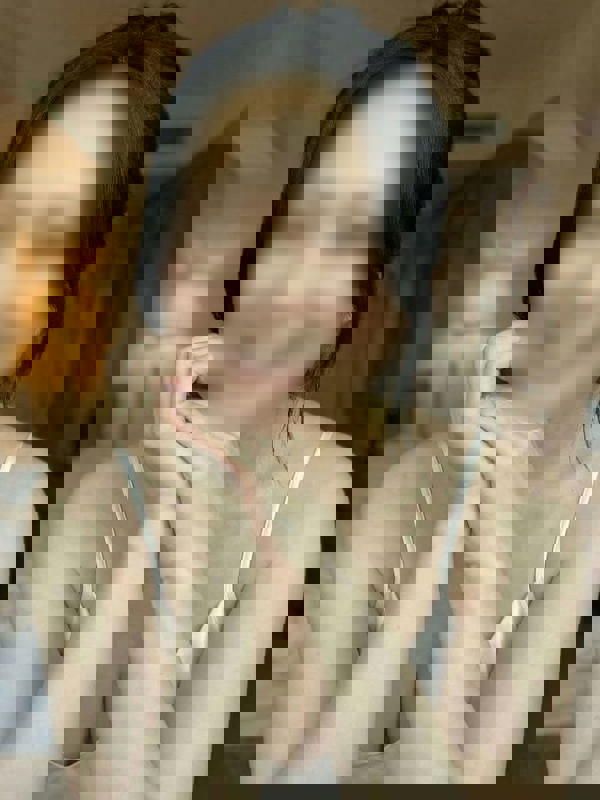 ふたば  (巨乳スレンダー美人)