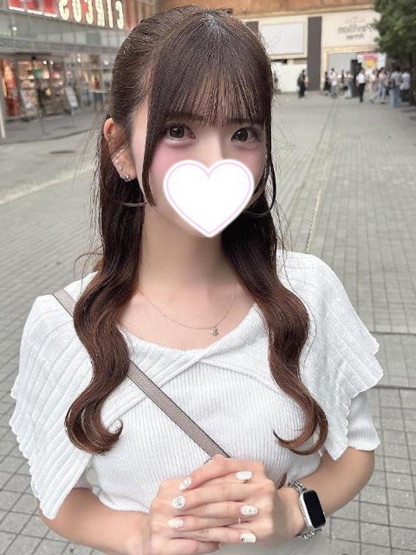 なぎの  (保育学生とハメまくり)