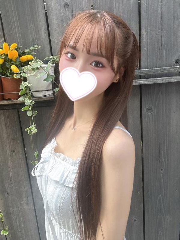 ふうな  (アイドル級のルックス)