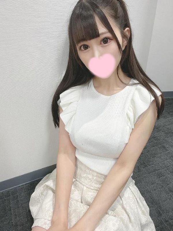 えまり  (ハタチのエロ生ギャル)