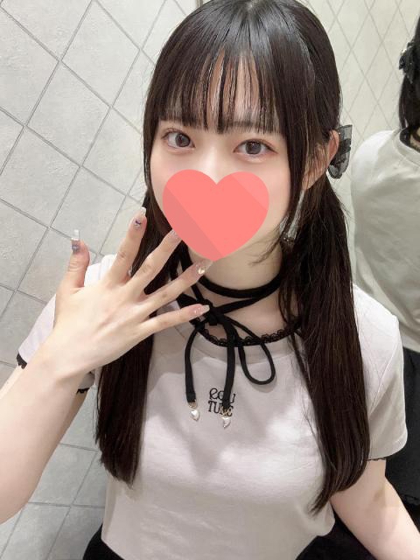 じゅり  (18歳ヤリマン素人)