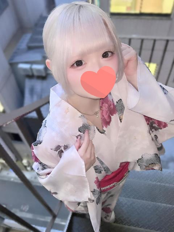 ななみ  (レズプレイ可能な変態)