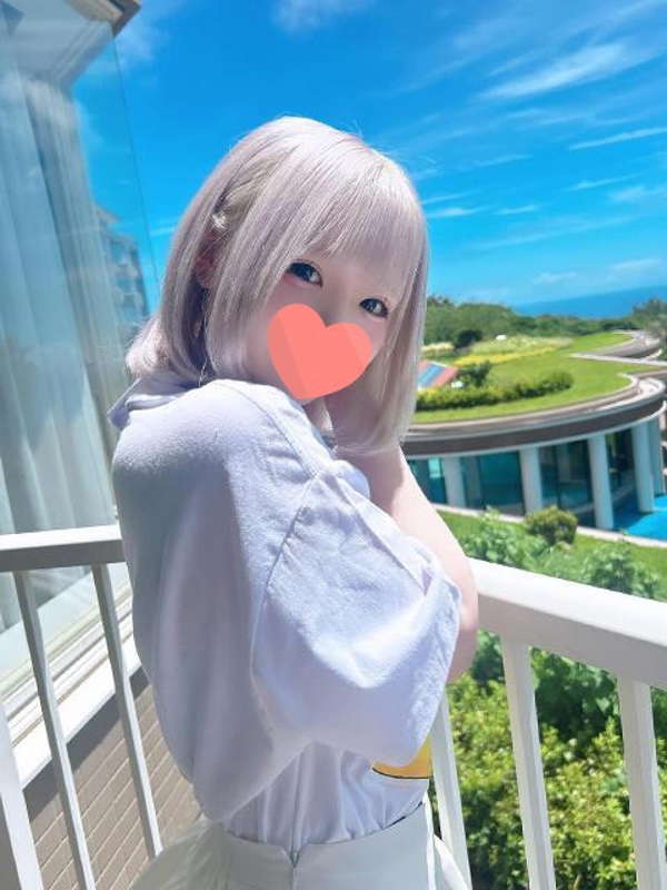 ななみ  (レズプレイ可能な変態)