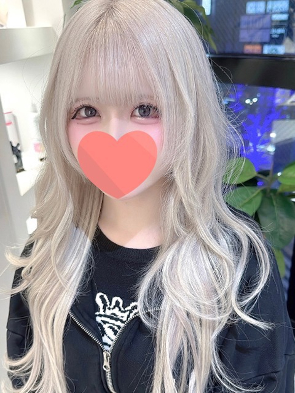 まき  (肉便器の変態美少女)