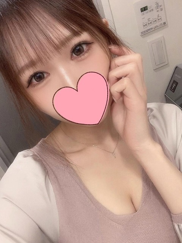 あゆみ  (中イキ潮吹きクジラ)