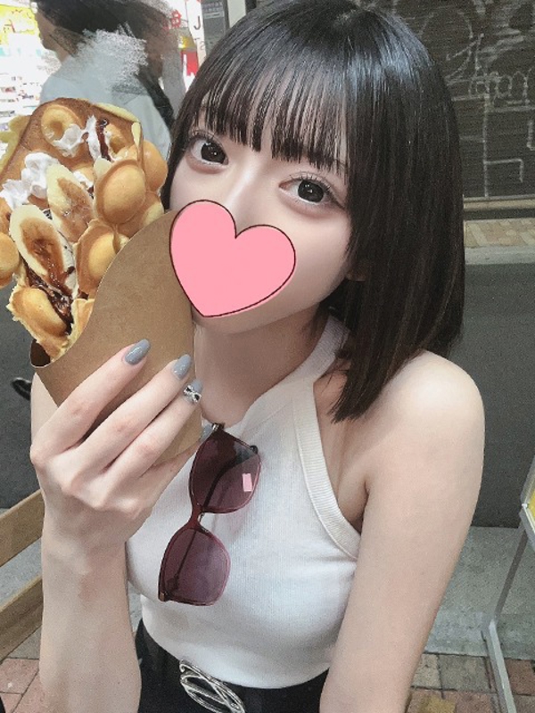 めぐみ  (潮吹きイキすぎ素人)