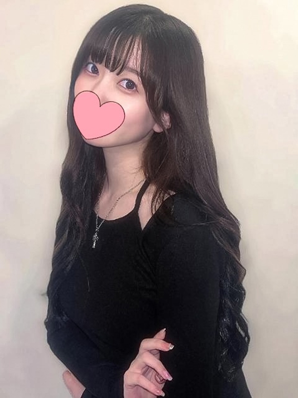 あくあ  (借金漬けの健気な新妻)