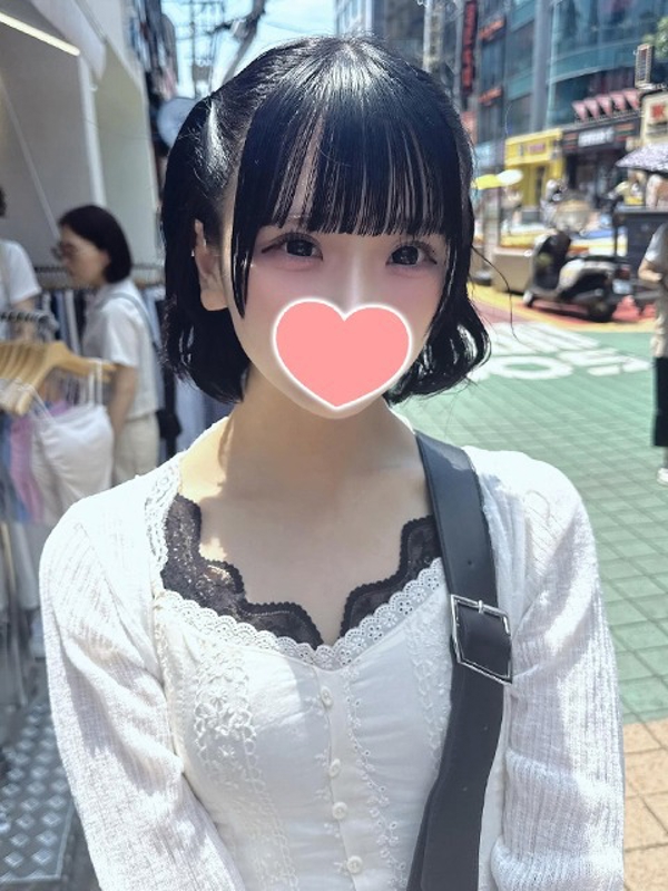 ぴゅあ  (ヤレちゃう18歳爆乳)