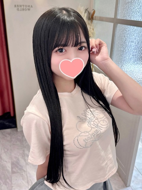 ももね  (犯され願望の黒髪素人)