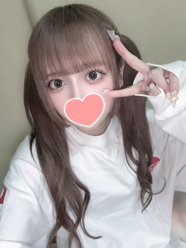 はじめ  (ヤリマン美少女)