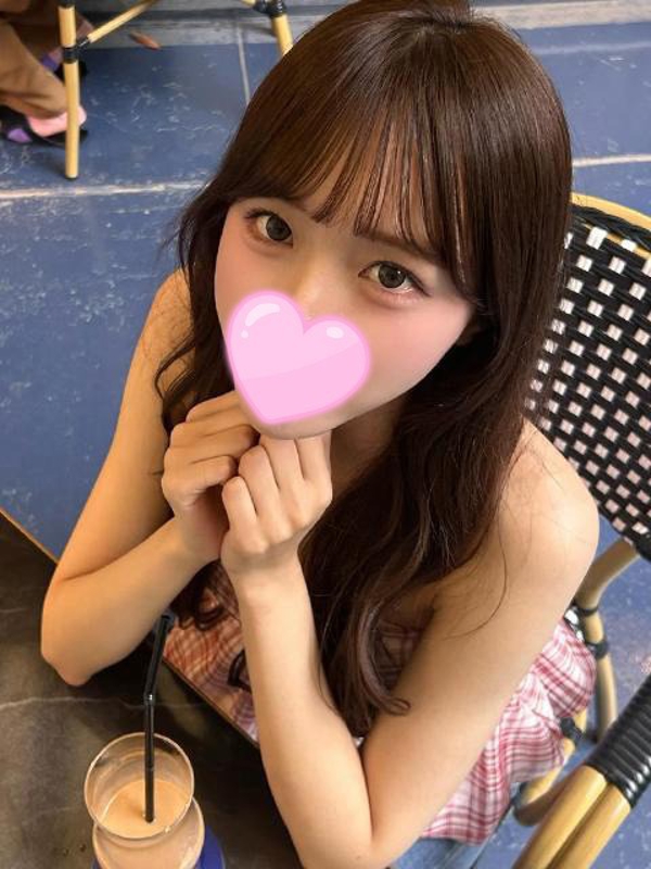 あいら  (乳首でイッちゃう娘)