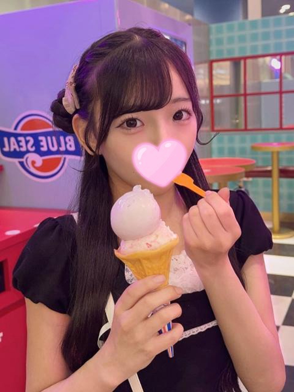 あすな  (犯罪級ガチロリ18歳)