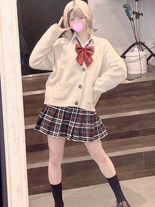 さとみ  (ヤリマン現役学生)