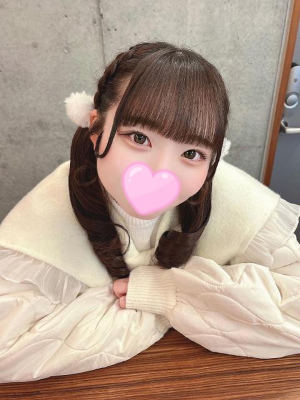 そよみ  (18歳なりたて美少女)