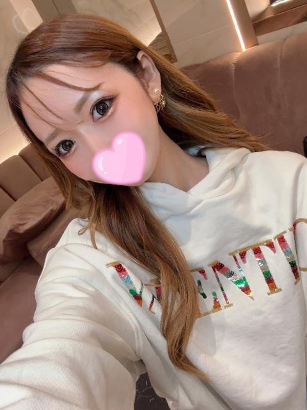 つばめ  (Hカップ生騎乗位美女)