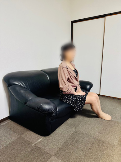 藤佳  (愛嬌抜群熟女！)