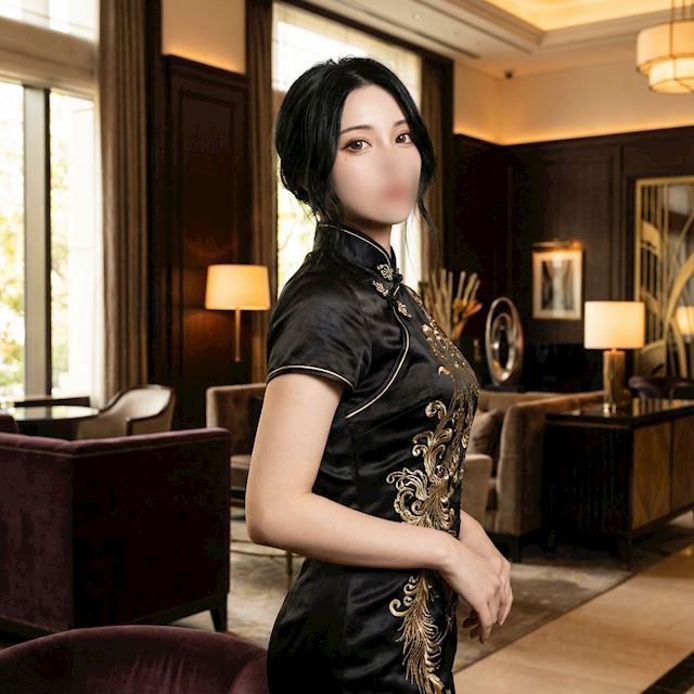 彩音  (SSS級清純派ｱｲﾄﾞﾙ)